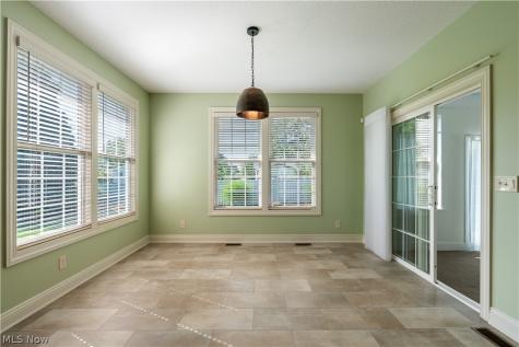 2248 Grimsby Street NW North Canton OH 44720