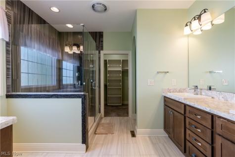 2248 Grimsby Street NW North Canton OH 44720