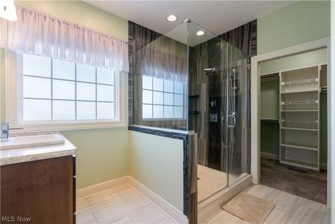 2248 Grimsby Street NW North Canton OH 44720
