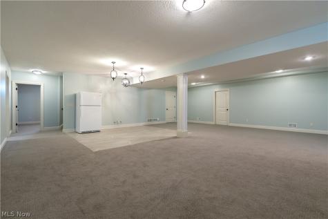2248 Grimsby Street NW North Canton OH 44720