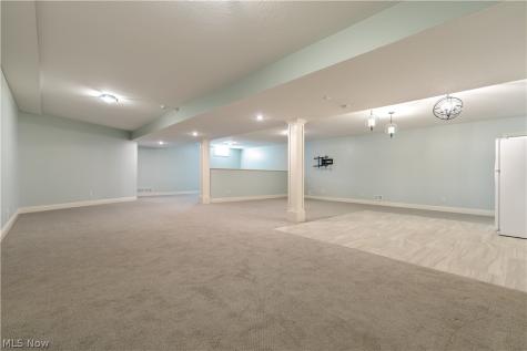 2248 Grimsby Street NW North Canton OH 44720