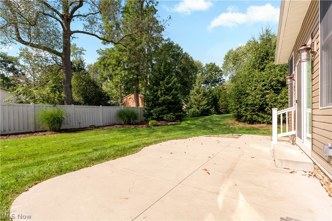 2248 Grimsby Street NW North Canton OH 44720