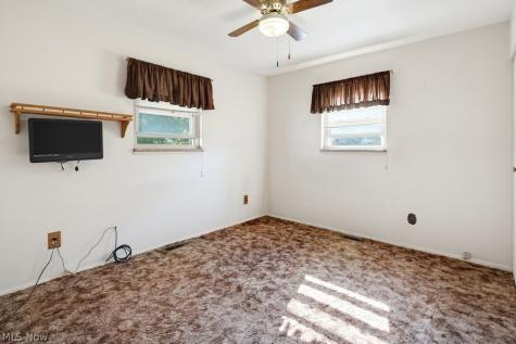 819 Navajo Trail Macedonia OH 44056