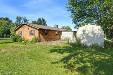 819 Navajo Trail Macedonia OH 44056