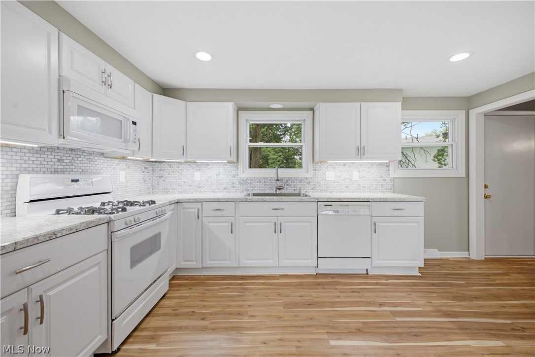 1734 Shannon Circle Mineral Ridge OH 44440