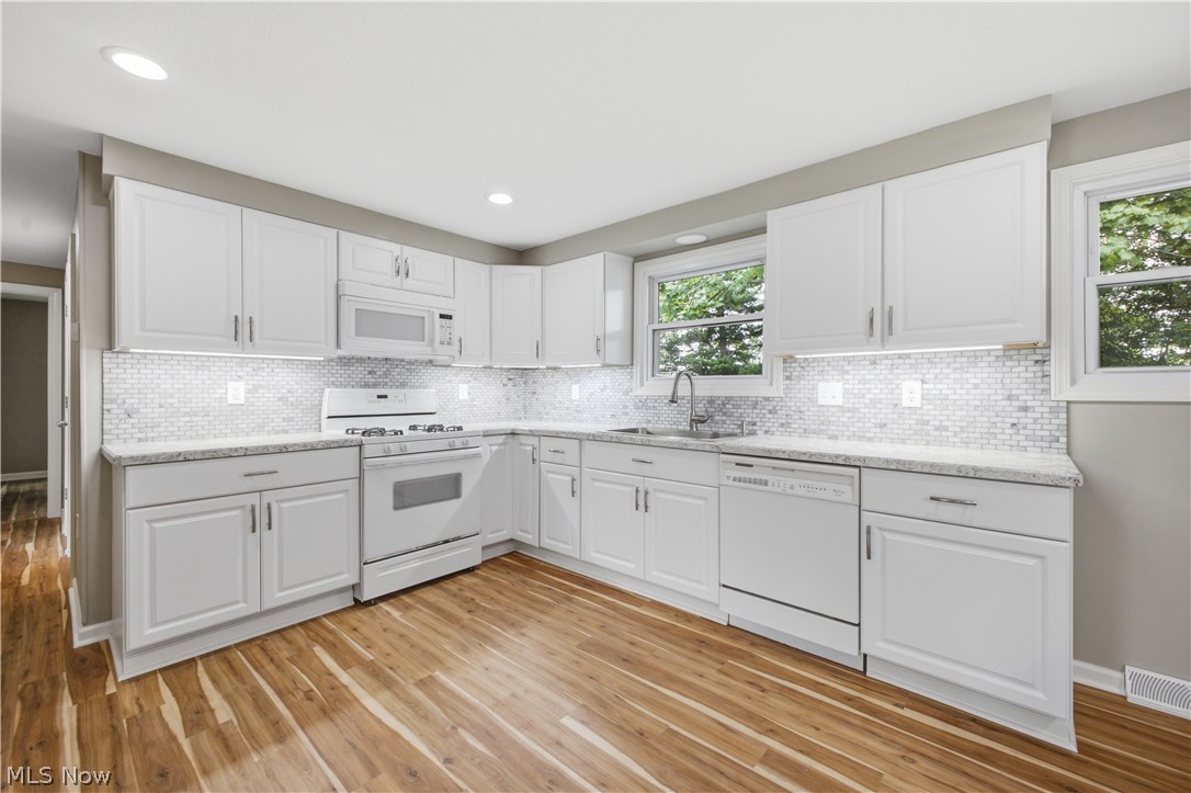 1734 Shannon Circle Mineral Ridge OH 44440