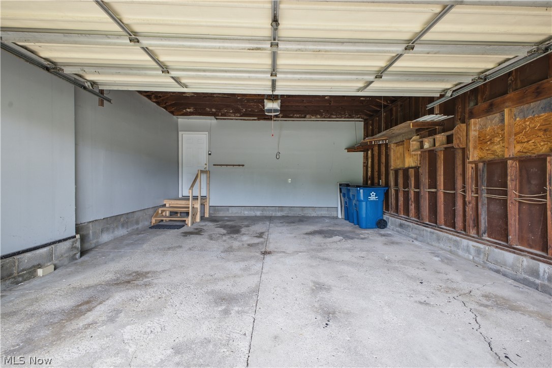 1734 Shannon Circle Mineral Ridge OH 44440