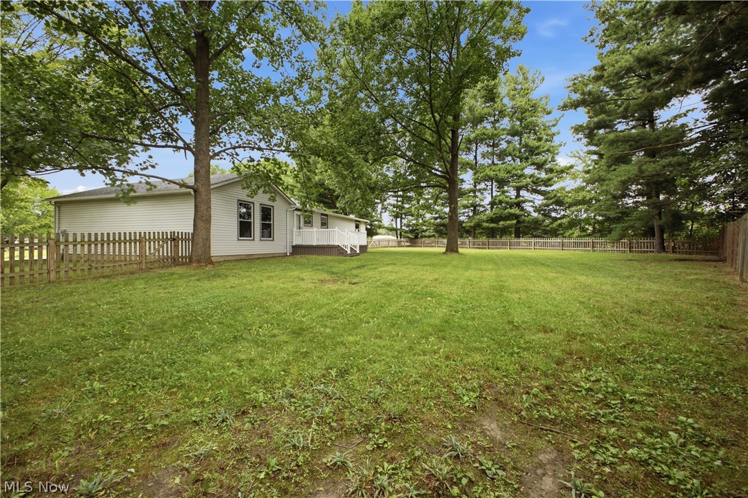 1734 Shannon Circle Mineral Ridge OH 44440