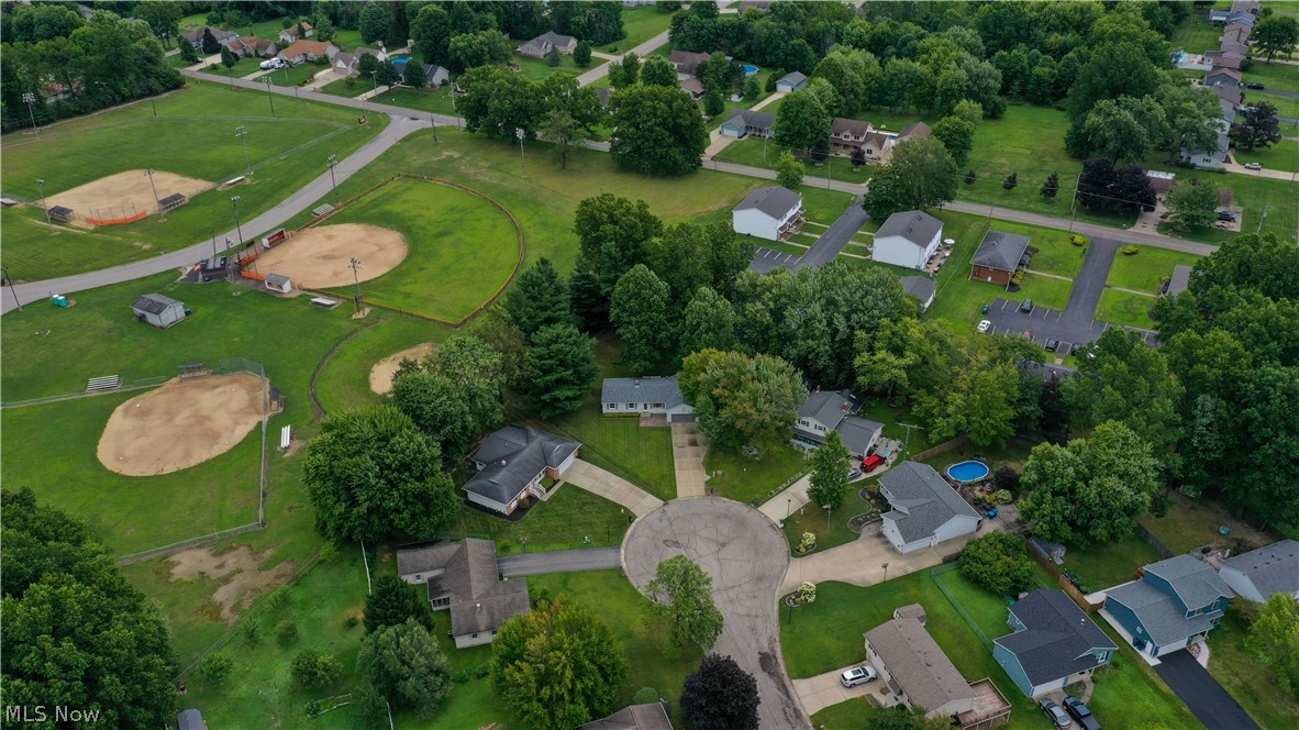 1734 Shannon Circle Mineral Ridge OH 44440