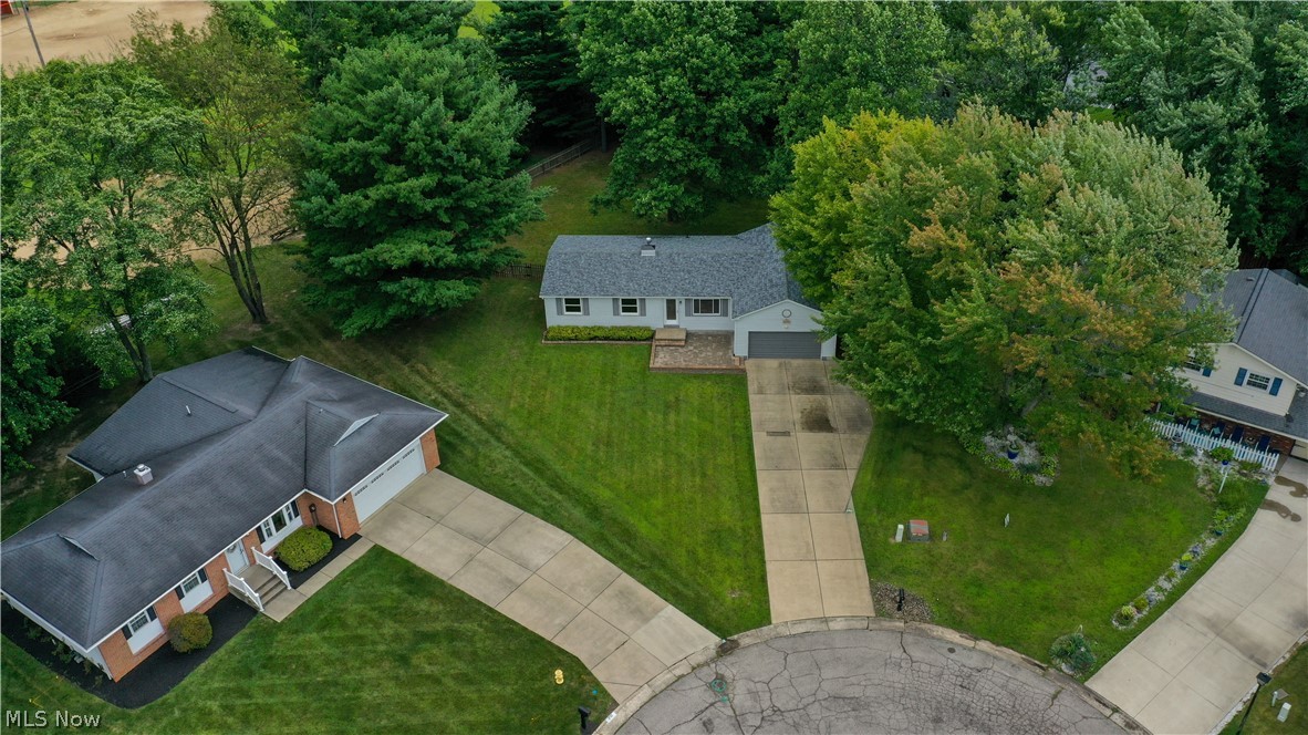 1734 Shannon Circle Mineral Ridge OH 44440