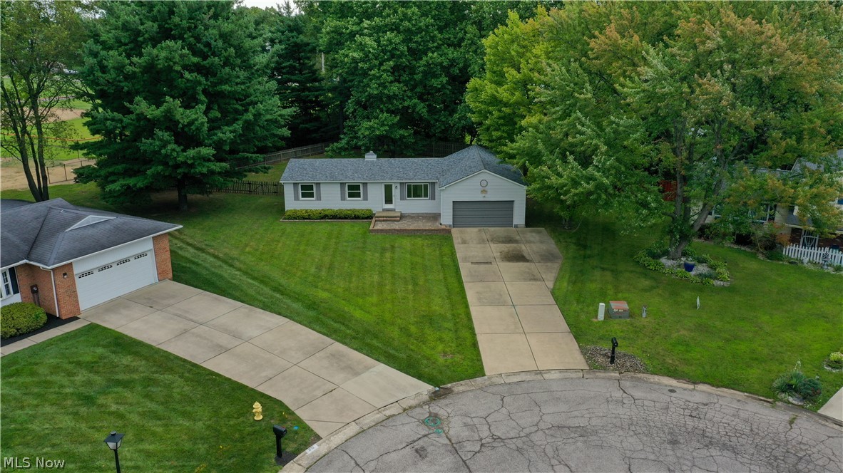 1734 Shannon Circle Mineral Ridge OH 44440