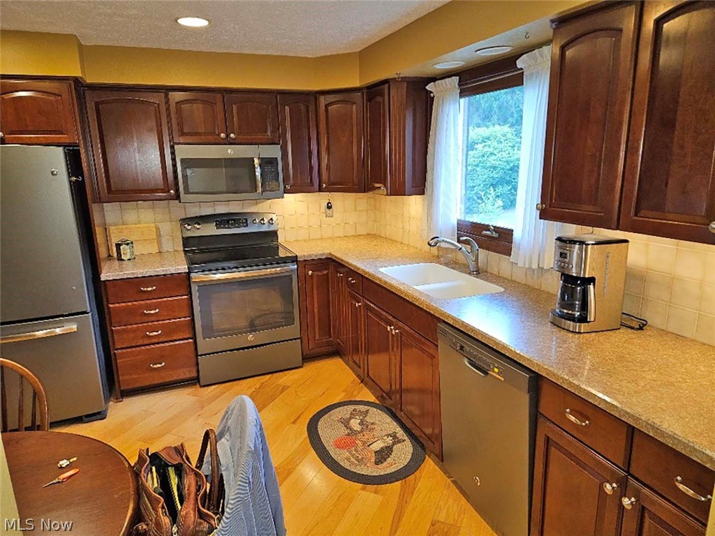 8162 Mona Street SW Navarre OH 44662