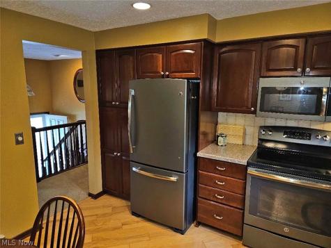 8162 Mona Street SW Navarre OH 44662