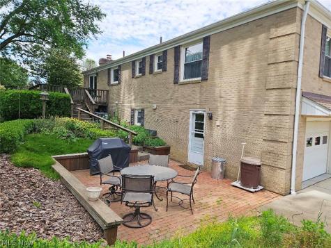 8162 Mona Street SW Navarre OH 44662