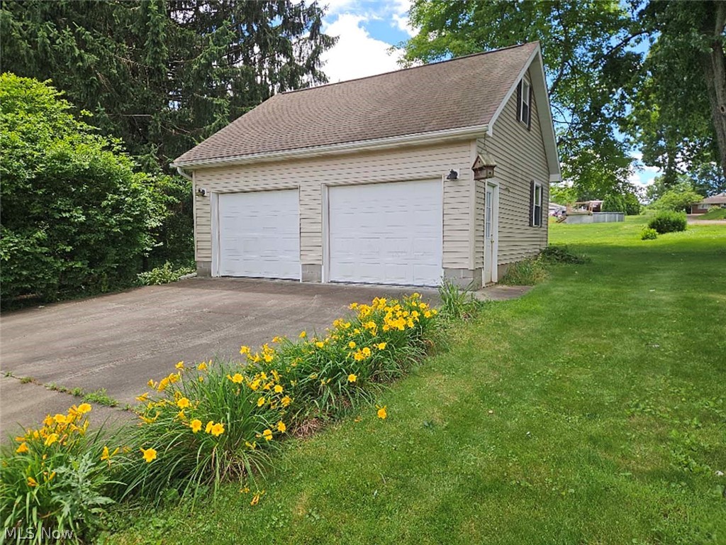 8162 Mona Street SW Navarre OH 44662