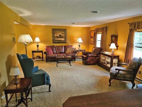 8162 Mona Street SW Navarre OH 44662