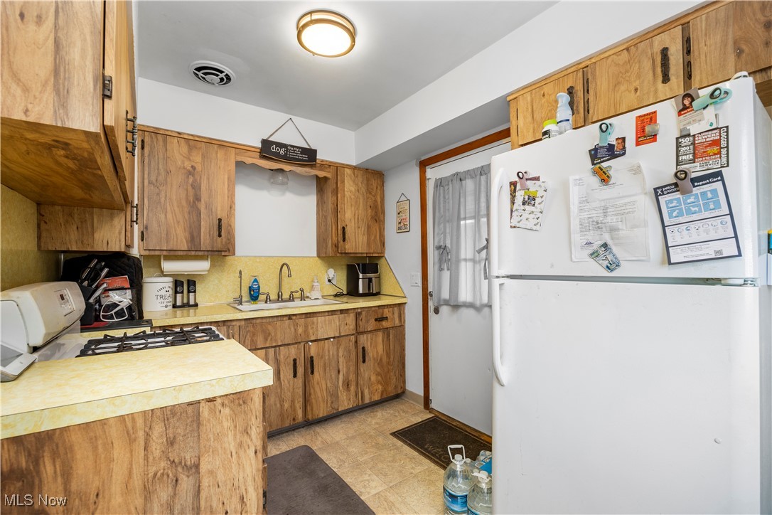 439 Larkin Avenue Akron OH 44305