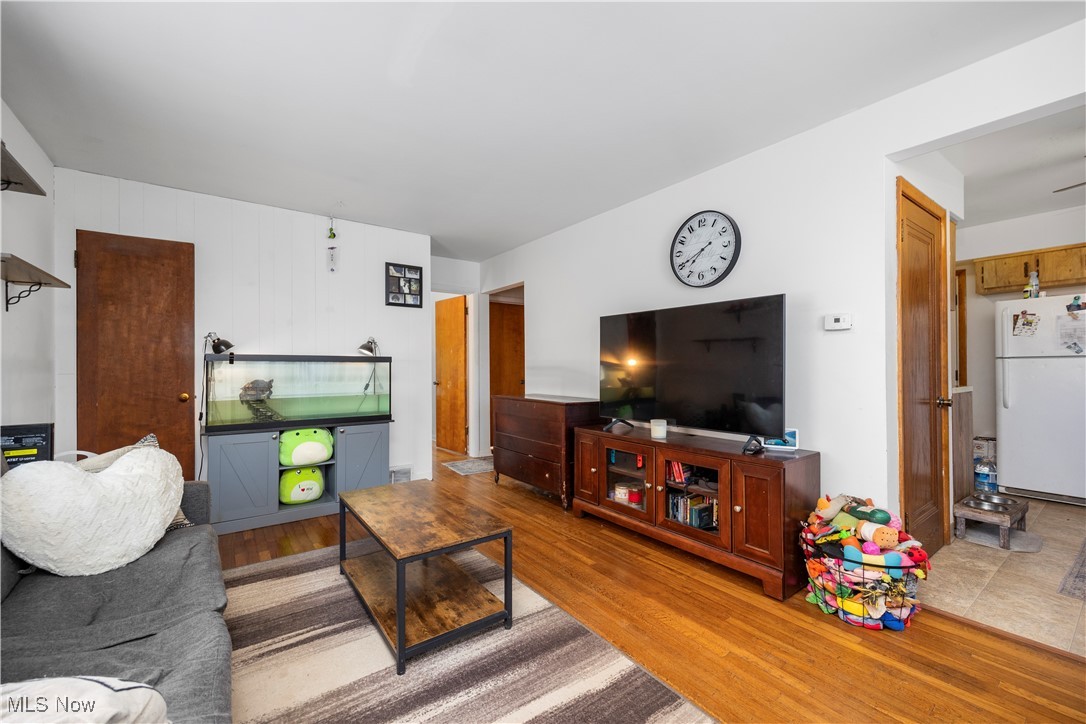 439 Larkin Avenue Akron OH 44305