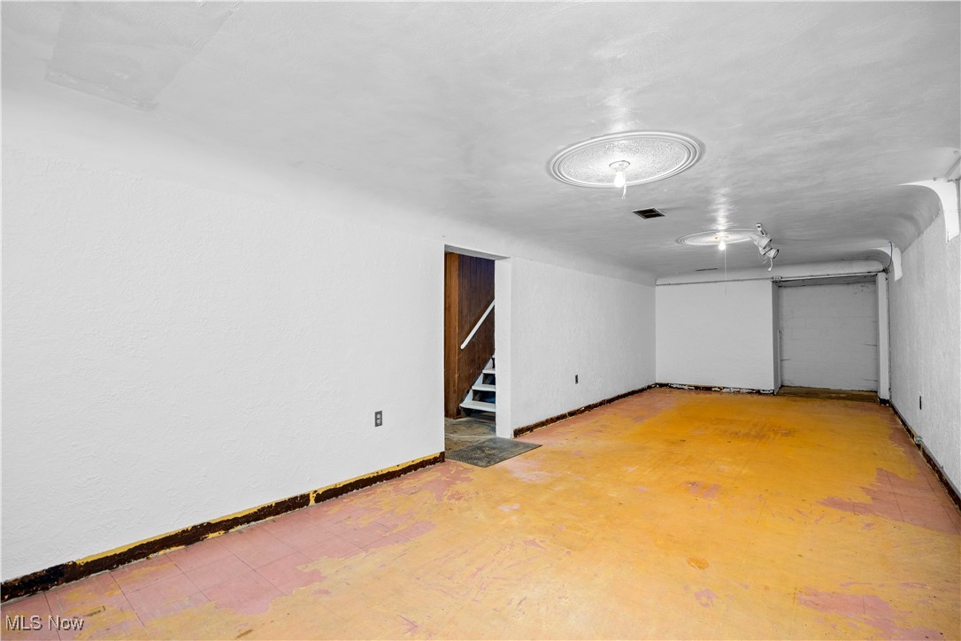 439 Larkin Avenue Akron OH 44305