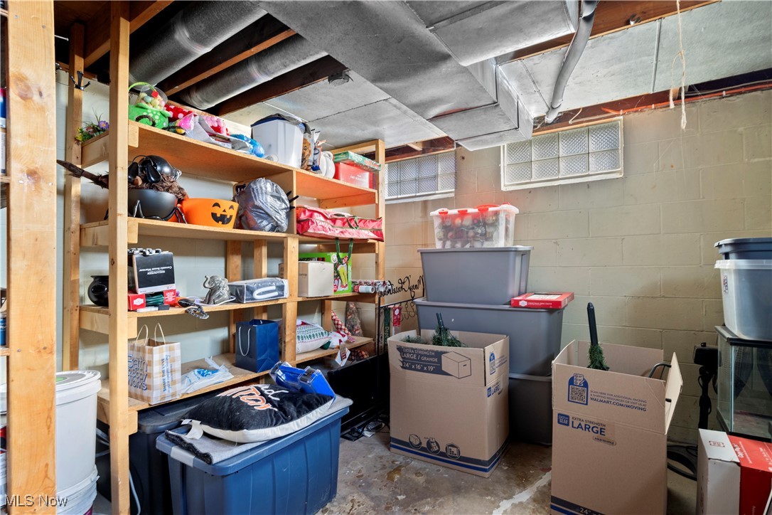 439 Larkin Avenue Akron OH 44305