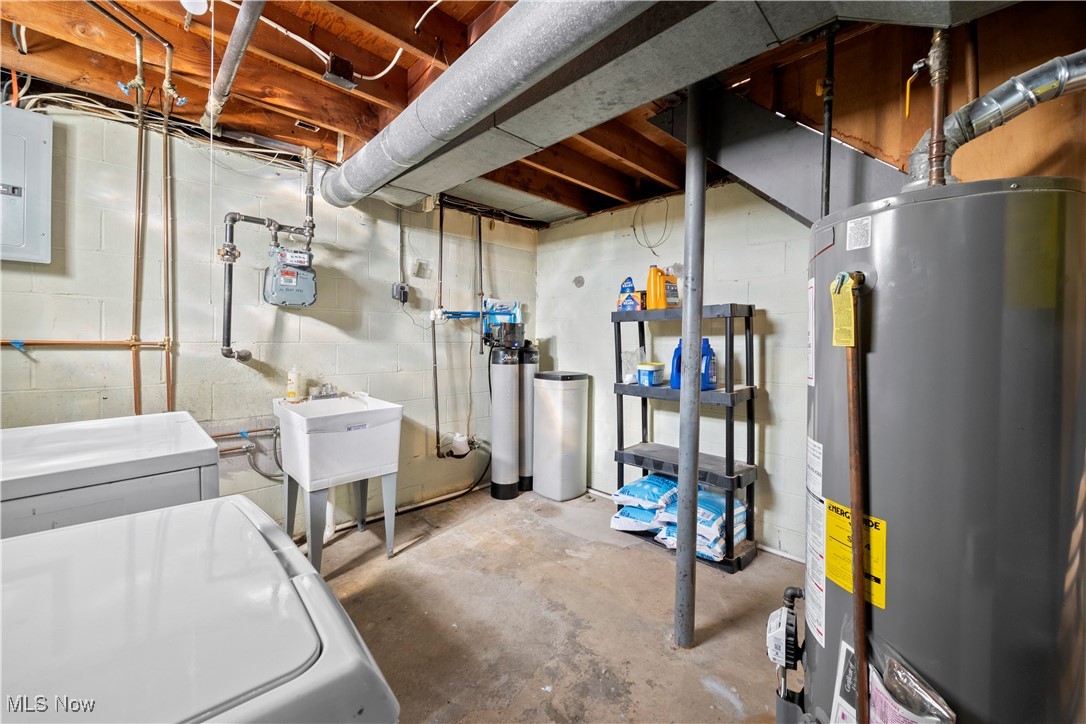 439 Larkin Avenue Akron OH 44305