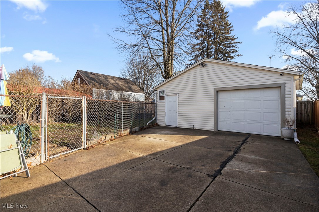 439 Larkin Avenue Akron OH 44305