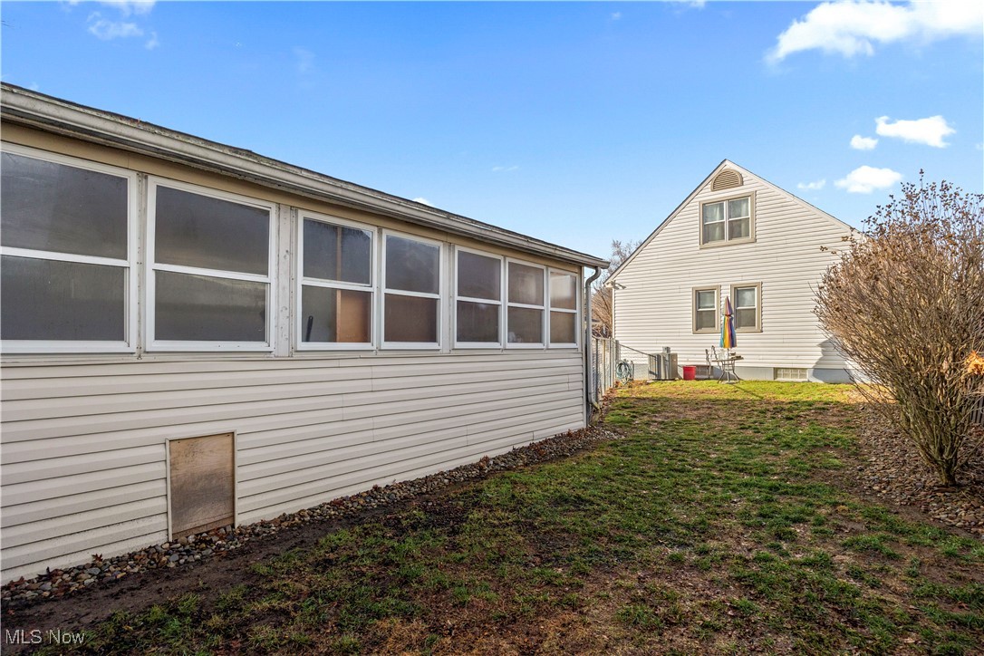 439 Larkin Avenue Akron OH 44305