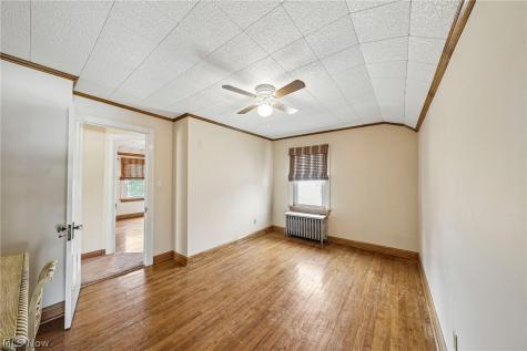 2902 Lincoln Avenue Parma OH 44134