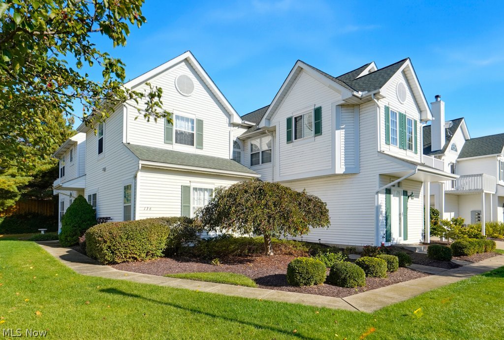 136 Vista Court North Olmsted OH 44070