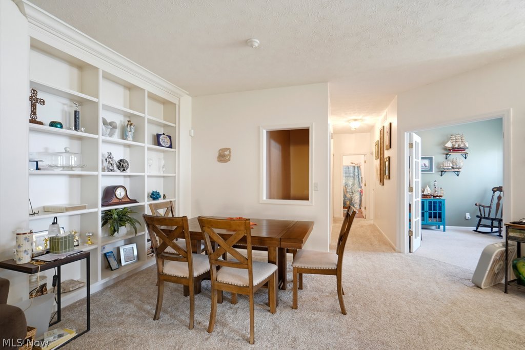 136 Vista Court North Olmsted OH 44070