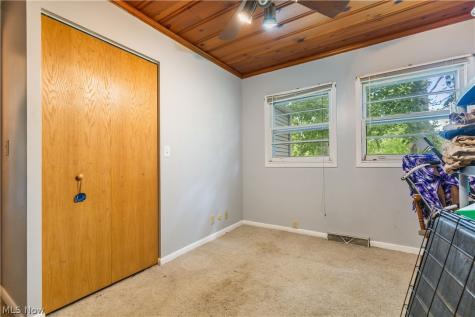 1431 Pin Oak Drive Akron OH 44312