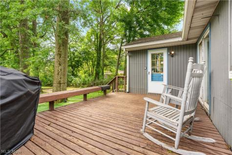 1431 Pin Oak Drive Akron OH 44312