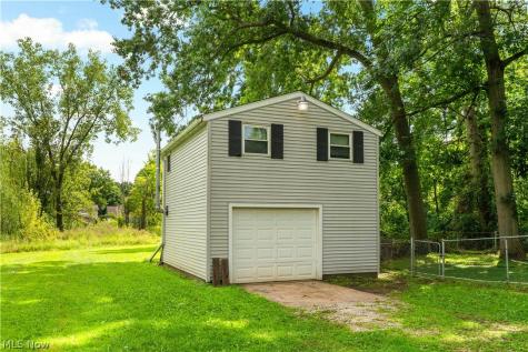 1431 Pin Oak Drive Akron OH 44312