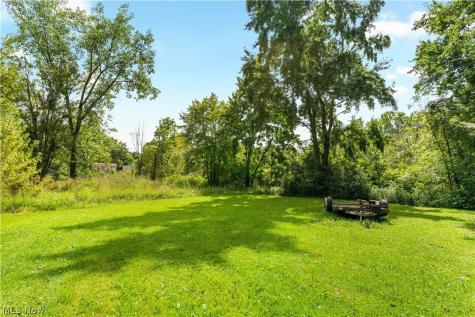 1431 Pin Oak Drive Akron OH 44312