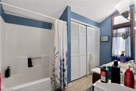 9491 Root Road North Ridgeville OH 44039