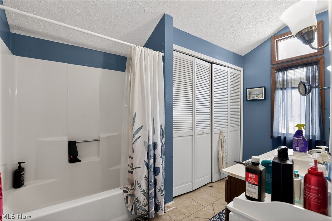 9491 Root Road North Ridgeville OH 44039