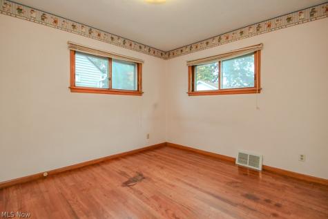 655 E 305th Street Willowick OH 44095