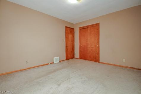 655 E 305th Street Willowick OH 44095