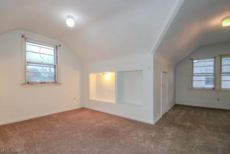 655 E 305th Street Willowick OH 44095