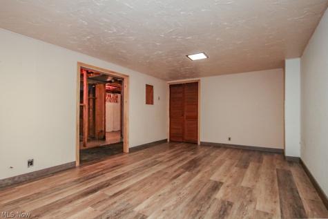 655 E 305th Street Willowick OH 44095