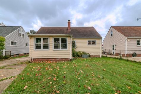 655 E 305th Street Willowick OH 44095