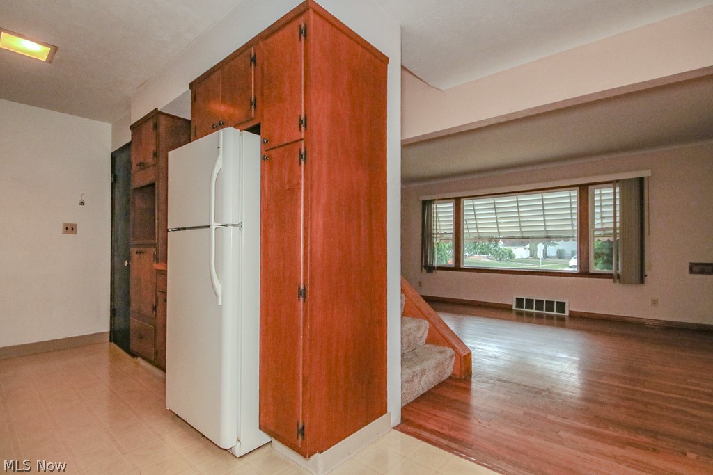 655 E 305th Street Willowick OH 44095