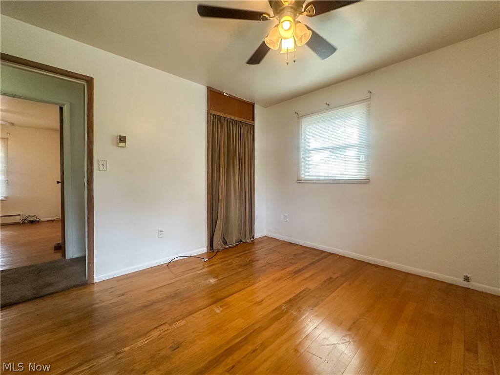 865 Landsdowne Avenue NW Warren OH 44485
