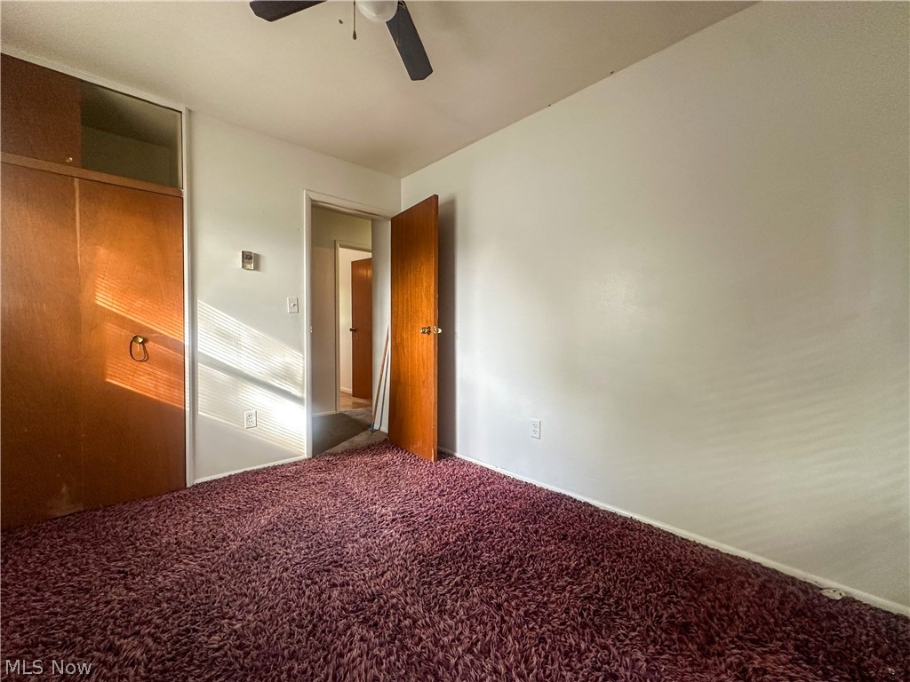 865 Landsdowne Avenue NW Warren OH 44485
