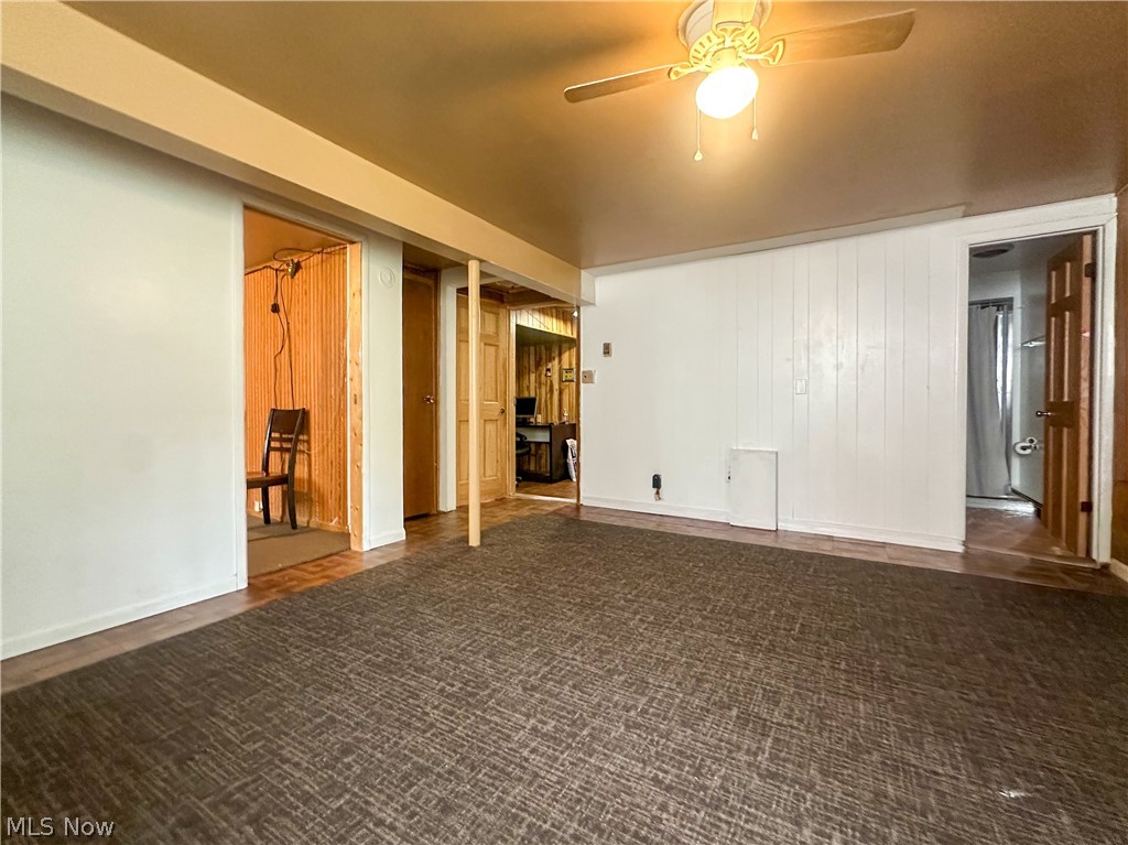 865 Landsdowne Avenue NW Warren OH 44485