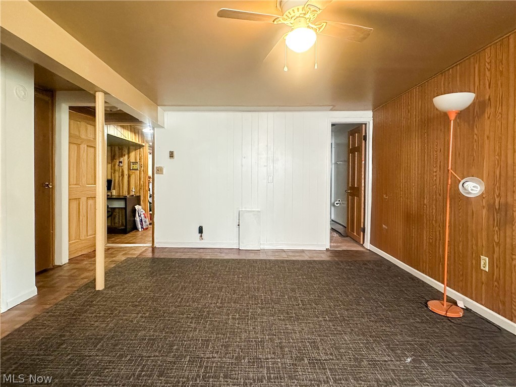 865 Landsdowne Avenue NW Warren OH 44485