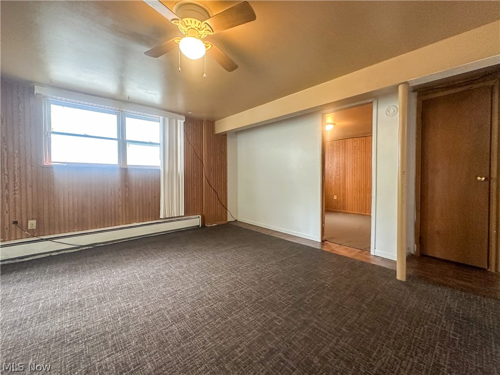 865 Landsdowne Avenue NW Warren OH 44485