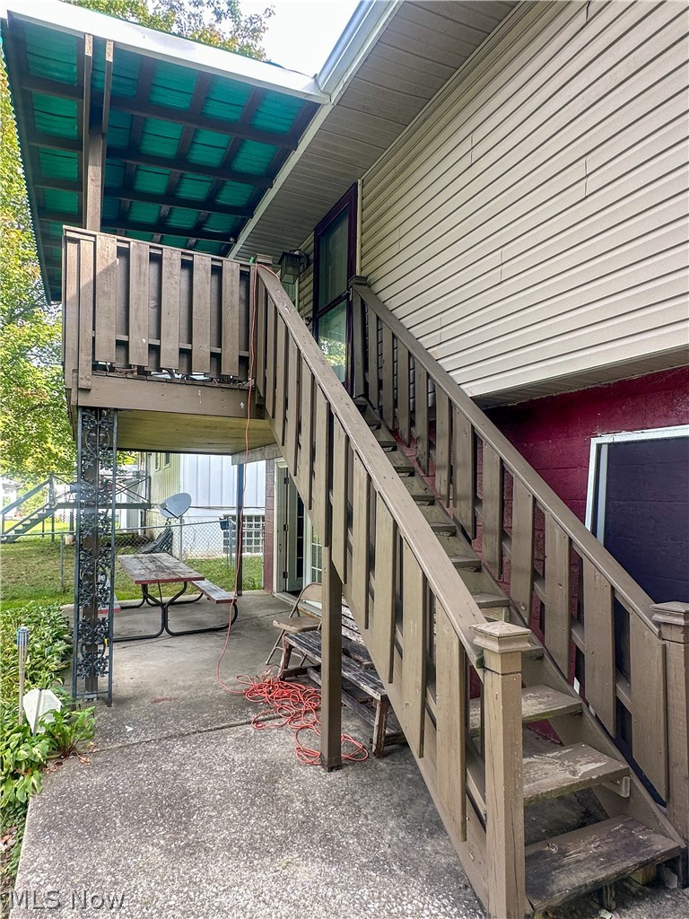 865 Landsdowne Avenue NW Warren OH 44485
