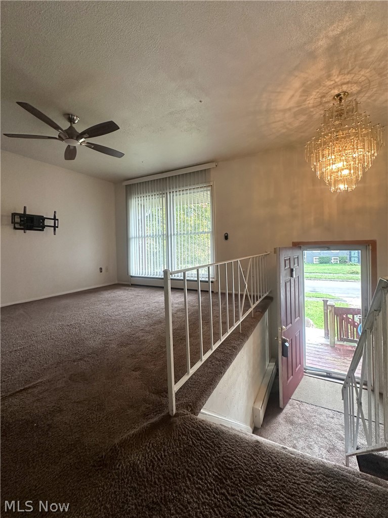 865 Landsdowne Avenue NW Warren OH 44485