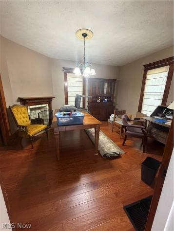 221 Oakwood Avenue Marietta OH 45750
